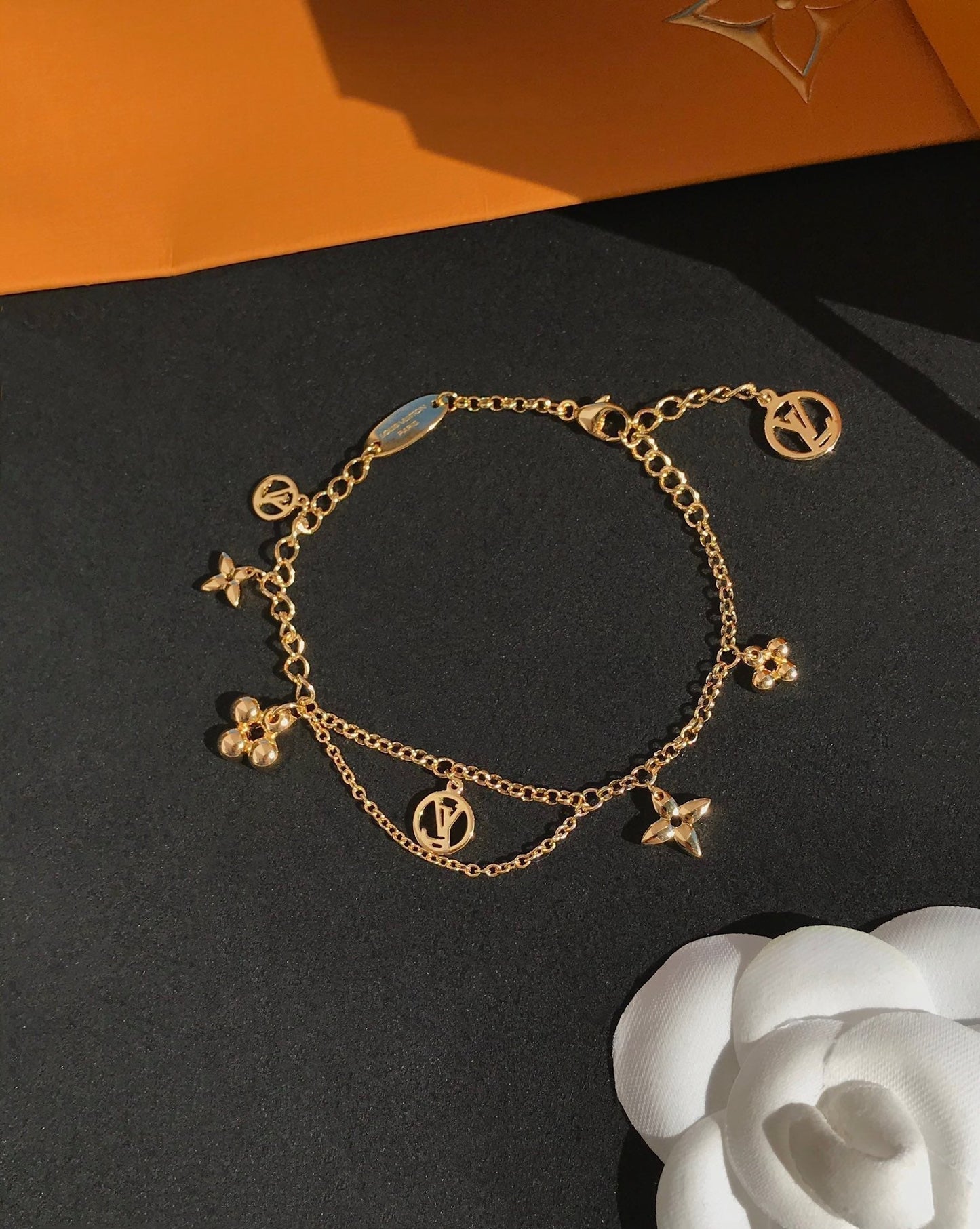 „Glow Jewelry“ BLOOMING PINK GOLD MOP ARMBAND