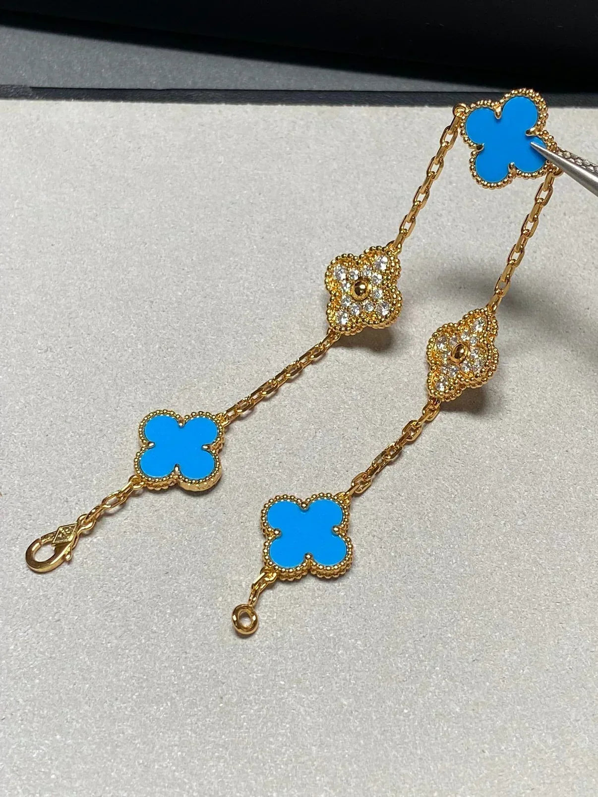 [Glow Jewelry] CLOVER 5 MOTIF BLUE AGATE BRACELET COLLECTION