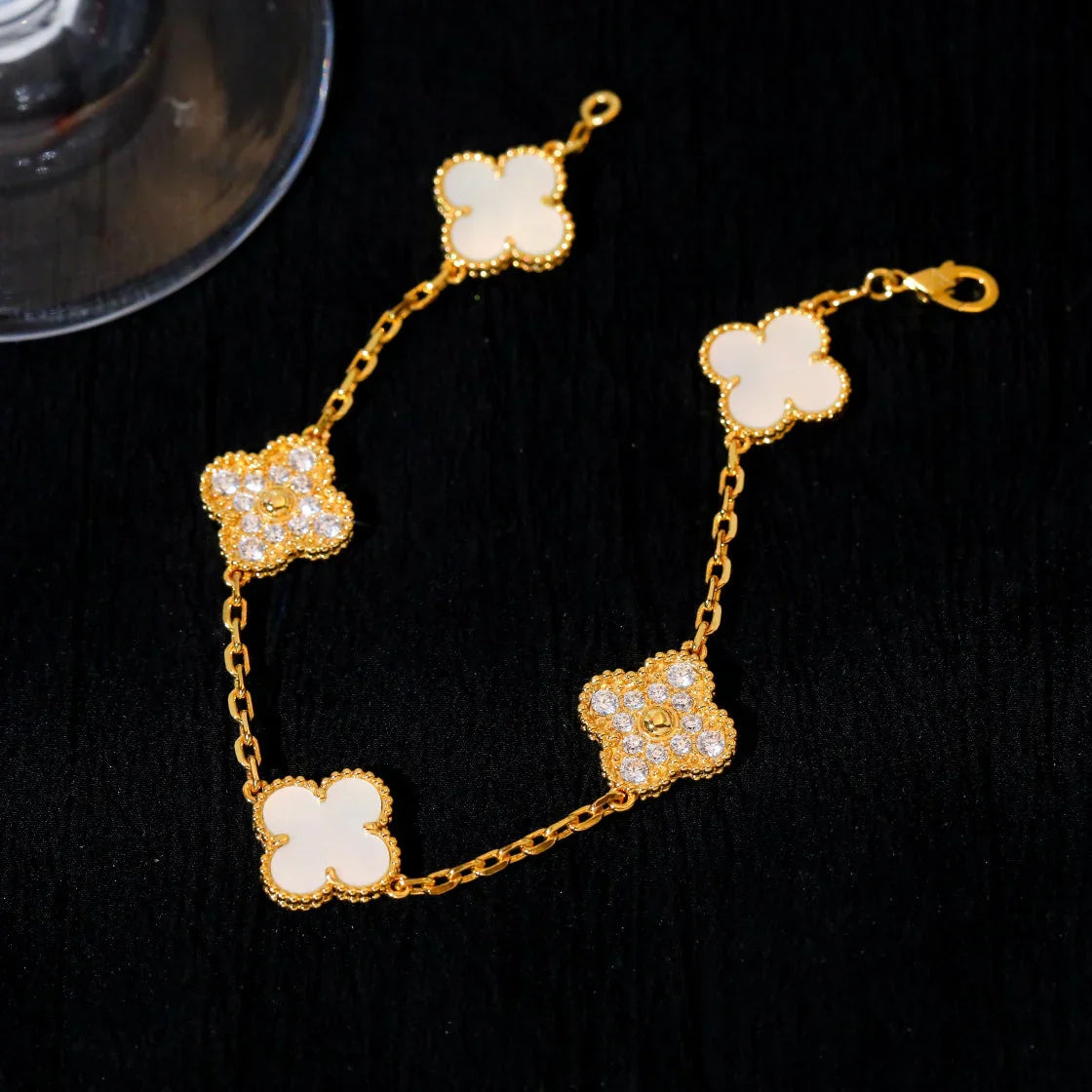 [Glow Jewelry]Neue KOLLEKTION CLOVER WHITE PEARL MOP 5 MOTIV ARMBÄNDER