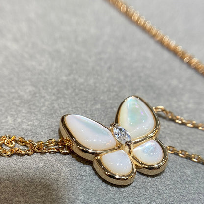 ¡®Glow Jewelry¡¯BUTTERFLY MOP DIAMOND NECKLACE