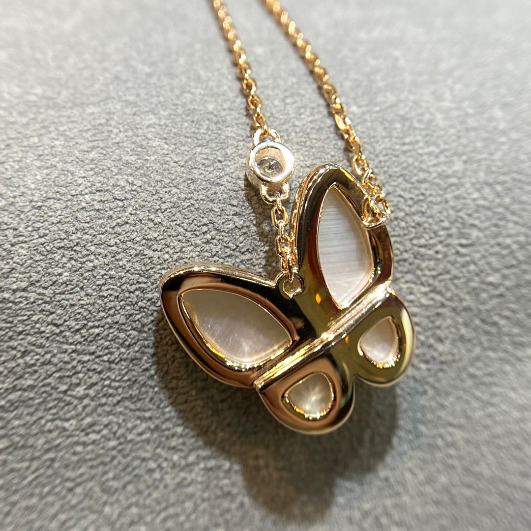 ¡®Glow Jewelry¡¯BUTTERFLY MOP DIAMOND NECKLACE