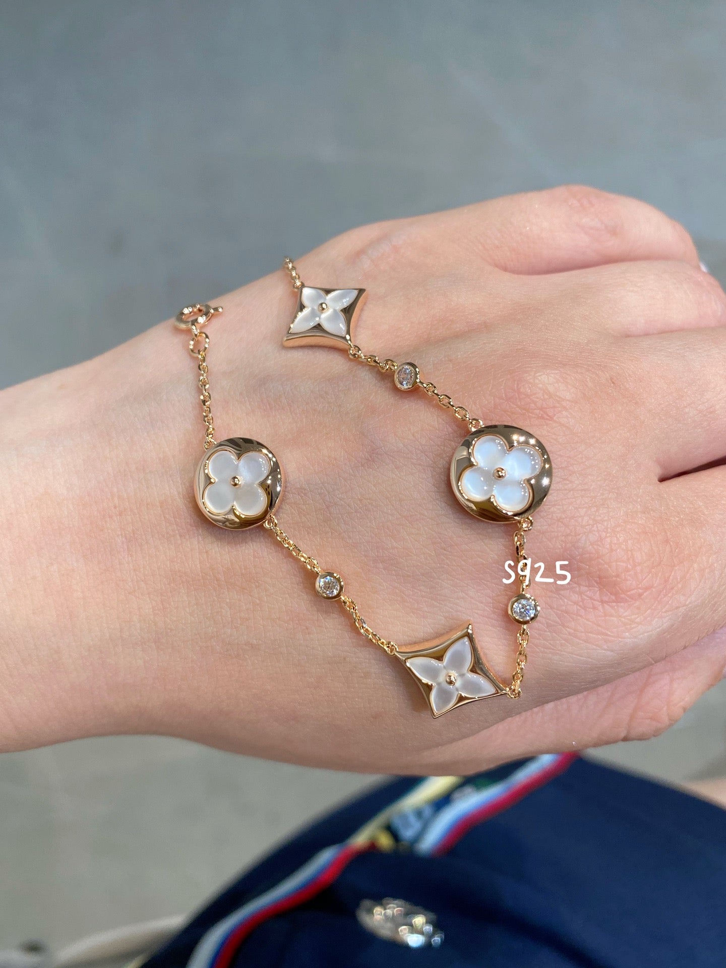 [Glow Jewelry]STAR AND SUN 4 MOTIF WHITE MOP PINK GOLD BRACELET