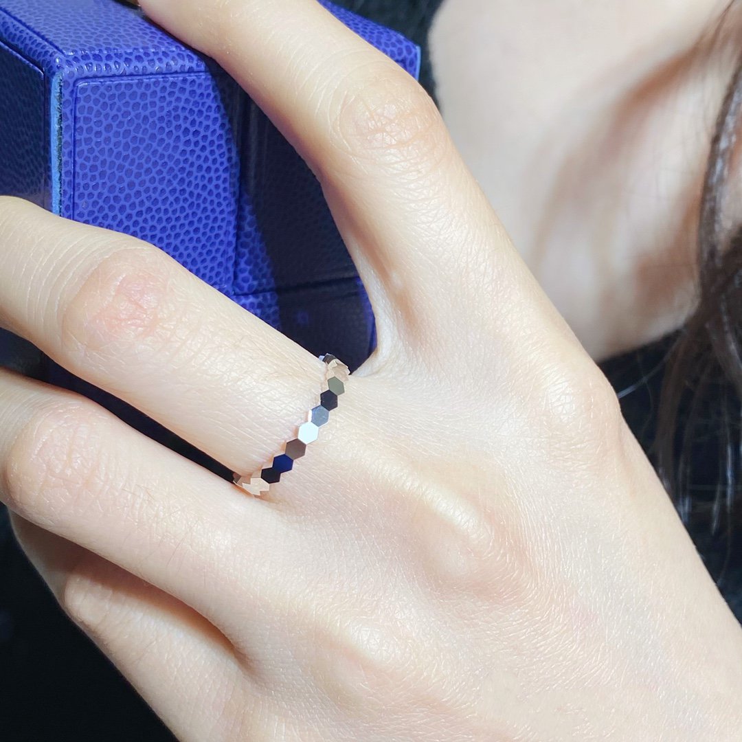 ¡®Glow Jewelry¡¯BEE LOVE SMALL RING