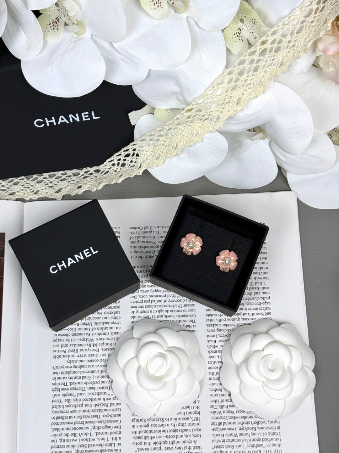 [Glow Jewelry]26C Pink Camellia Pearl Enamel Stud Earrings