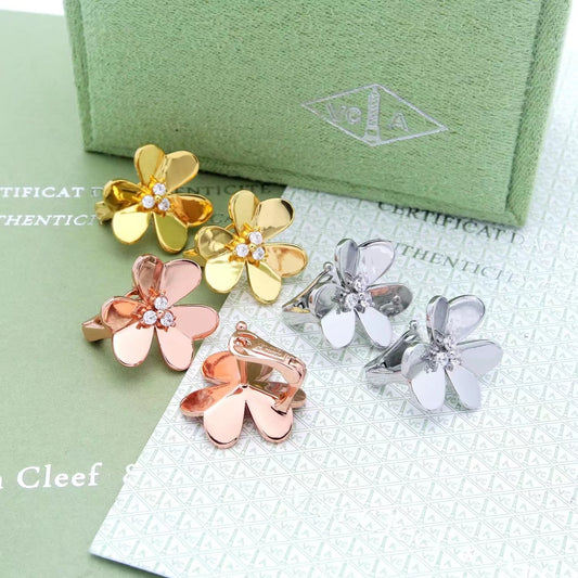 „Glow Jewelry“FRIVOLE OHRRINGE – GROSSES MODELL