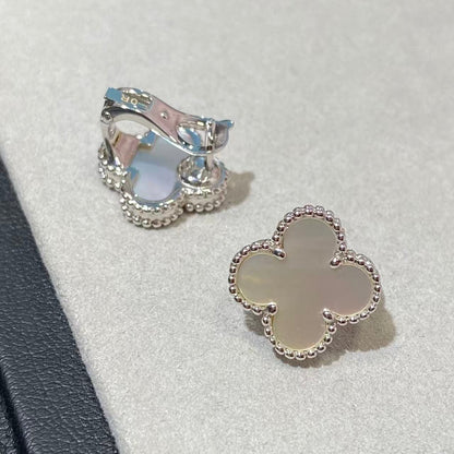 [Glow Jewelry] CLOVER LARGE (20mm) 1 MOTIF WEISSE PERLMUTT-OHRSTECKER