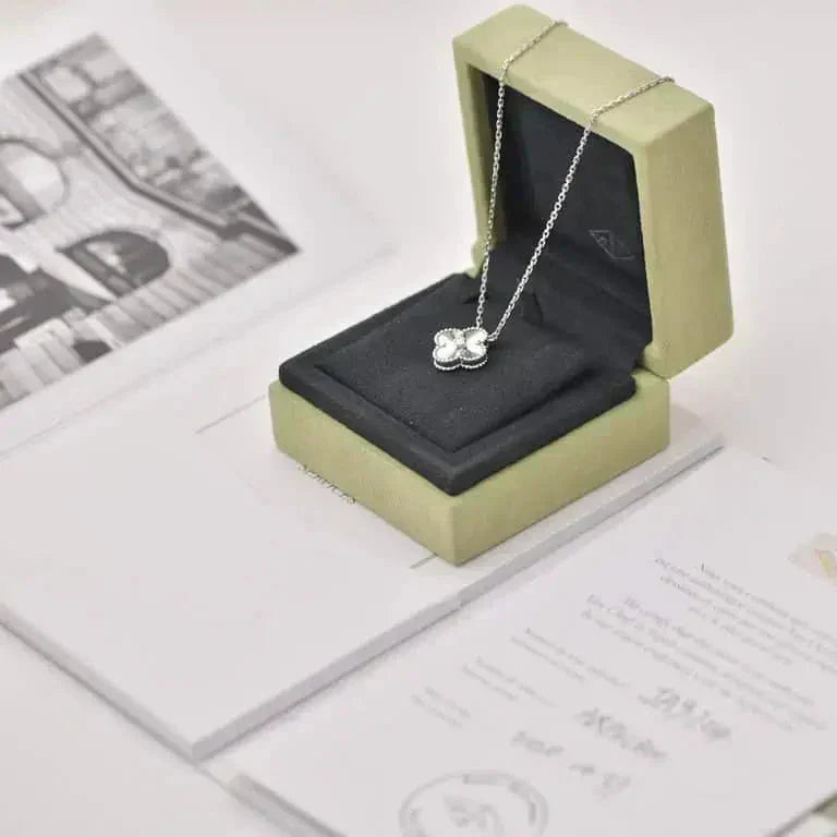 „Glow Jewelry“ KLEEBÜGEL 15MM DIAMANT LASER HALSKETTE SILBER