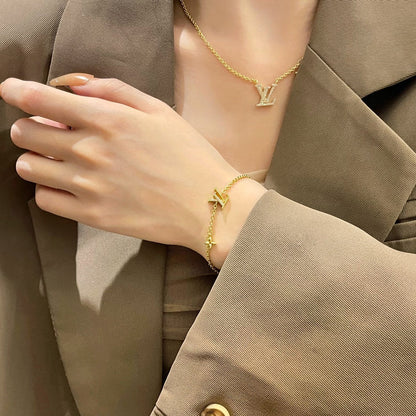 „Glow Jewelry“-LOGO-STERNE-MOTIV-GOLDBRACELET