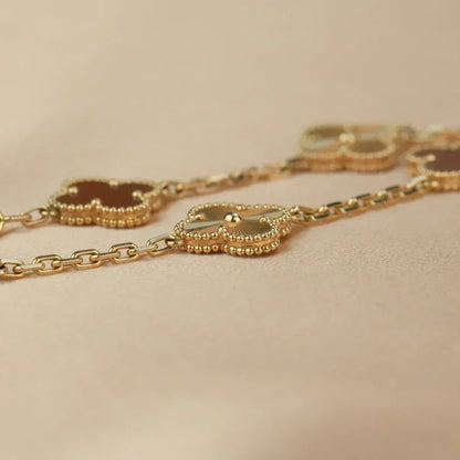 [Glow Jewelry] CLOVER 5 MOTIF RED CORNELIAN BRACELET COLLECTION