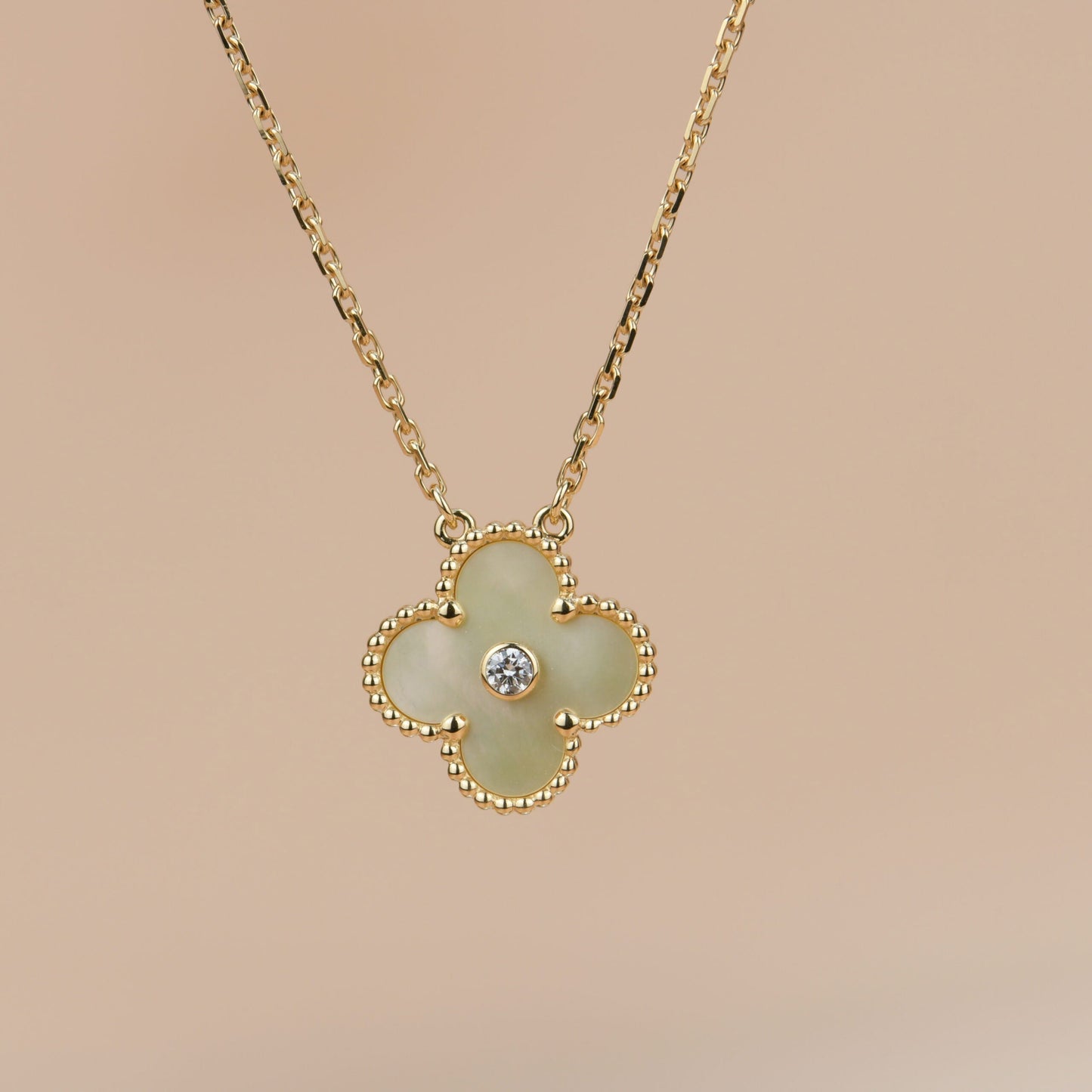 ¡®Glow Jewelry¡¯CLOVER 15MM DIAMOND GOLD MOTHER OF PEARL NECKLACE