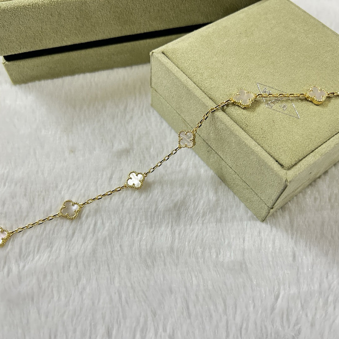 [¡®Glow Jewelry¡¯]CLOVER 6 MOTIF WEISS PERLMUTT ARMBAND