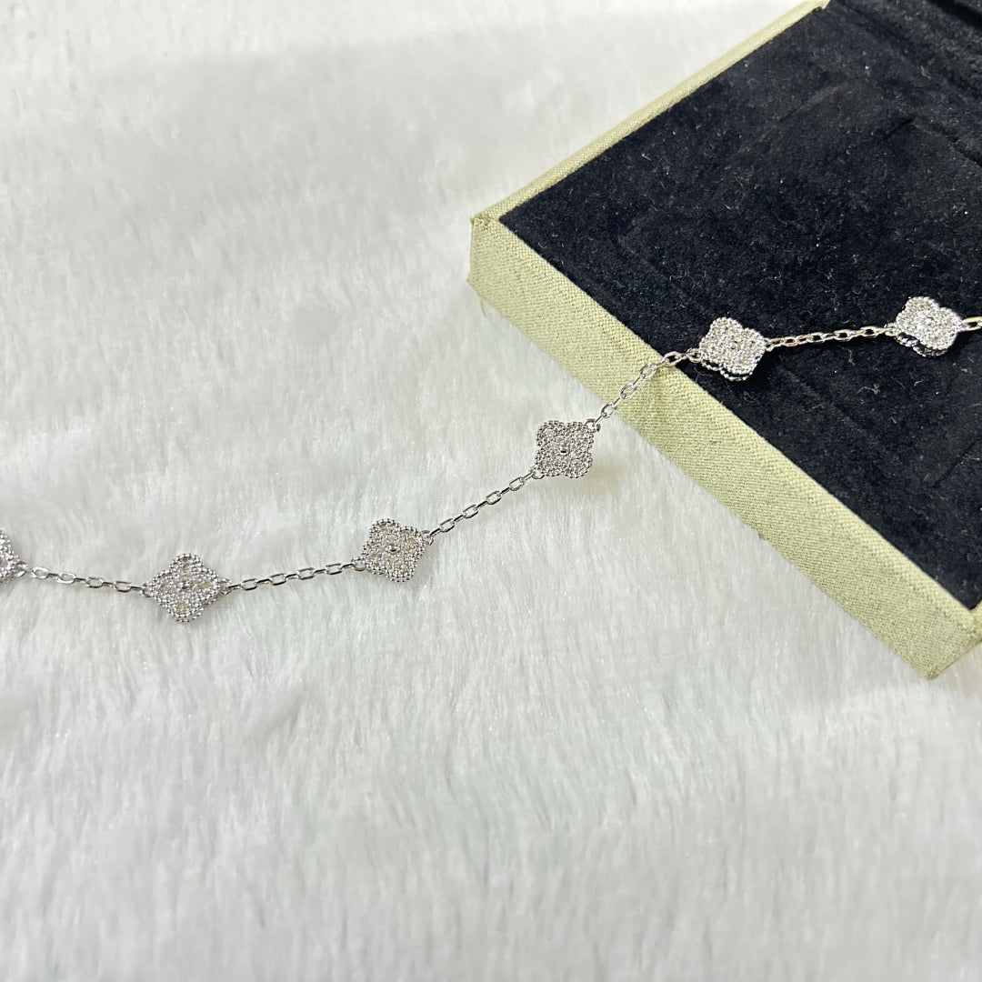 [Glow Jewelry]Neues Kleeblatt-Armband mit 6 Diamantmotiven