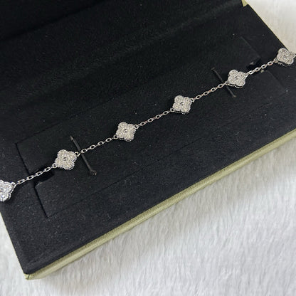 [Glow Jewelry]Neues Kleeblatt-Armband mit 6 Diamantmotiven