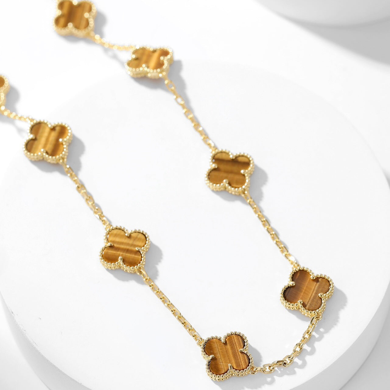CLOVER 10 MOTIFS TIGER EYE HALSKETTE von Glow Jewelry