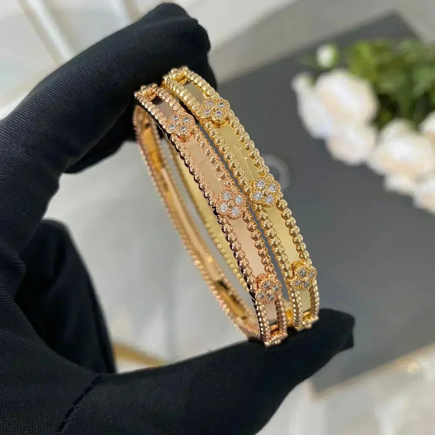 Glow Jewelry Kleeblatt-Armband mit 4mm Diamanten
