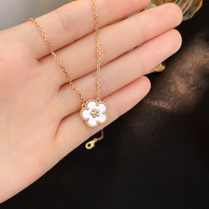 ¡®Glow Jewelry¡¯LUCKY  WHITE MOP  PLUM BLOSSOM NECKLACE