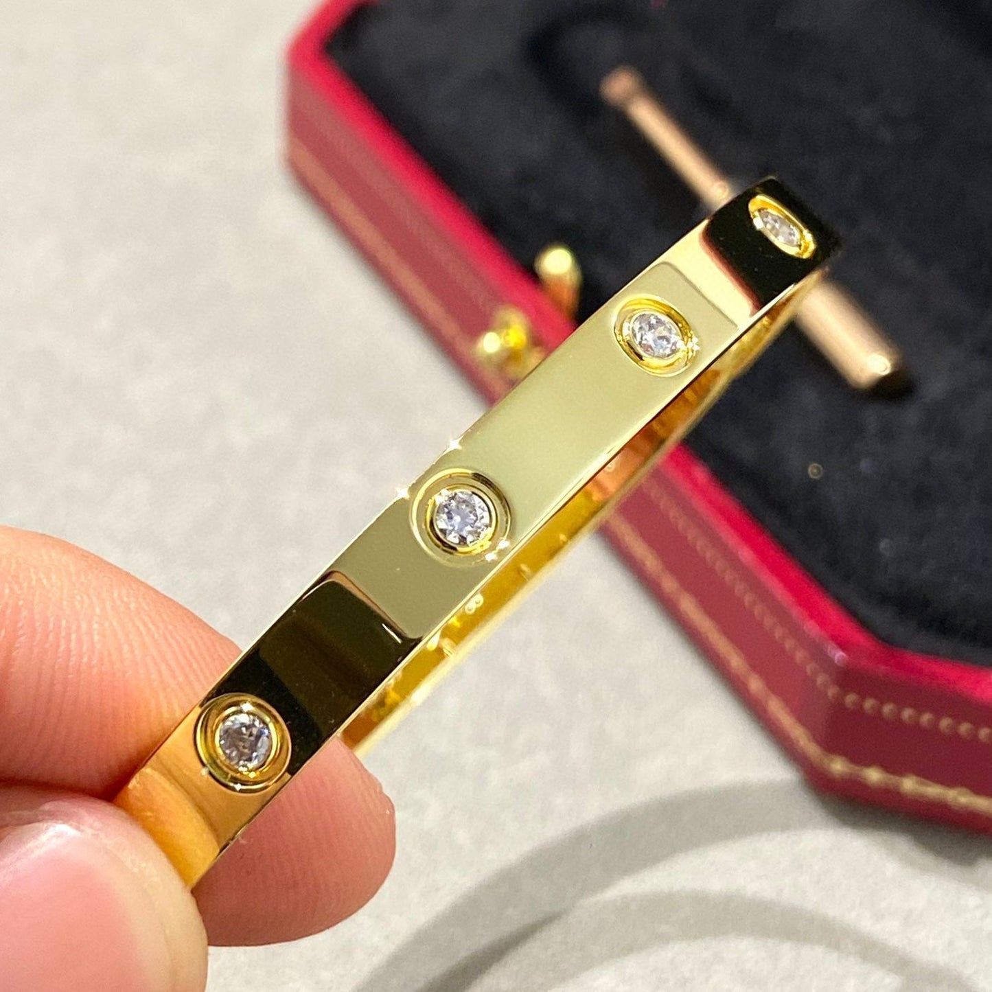 ¡®Glow Jewelry¡¯LOVE BRACELET 6.1MM 10 DIAMONDS