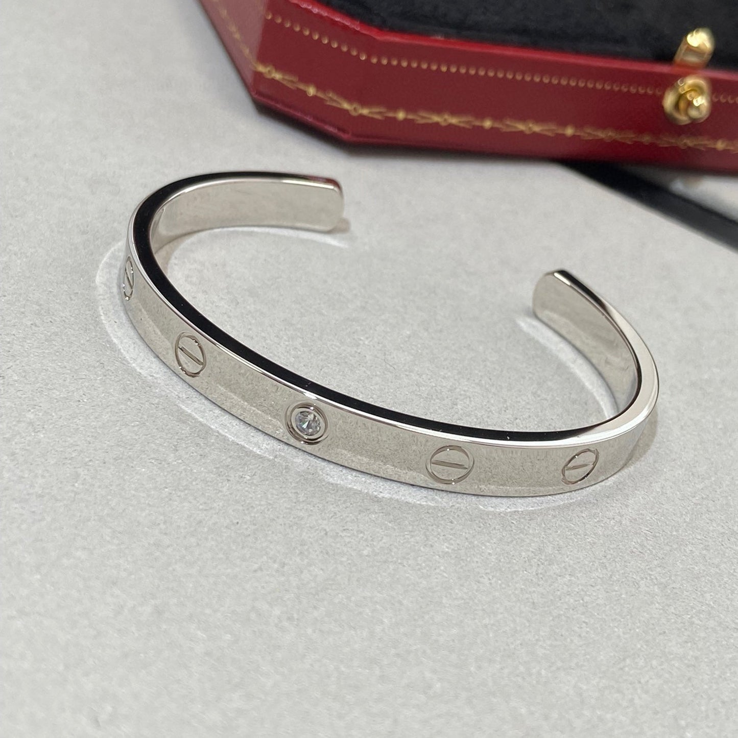 ¡®Glow Jewelry¡¯LOVE BRACELET 6.1MM 1 DIAMOND OPEN CUFF
