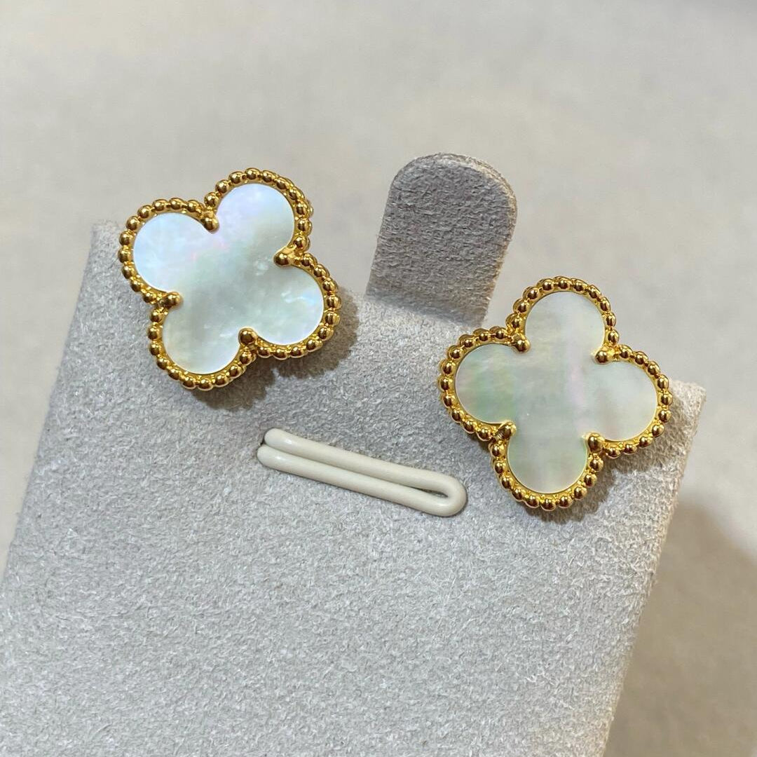 [Glow Jewelry] CLOVER LARGE (20mm) 1 MOTIF WEISSE PERLMUTT-OHRSTECKER