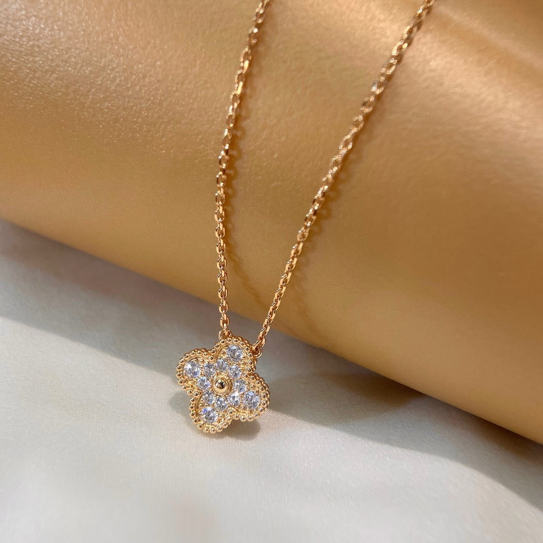 ¡®Glow Jewelry¡¯CLOVER 15MM DIAMOND SINGLE FLOWER NECKLACE