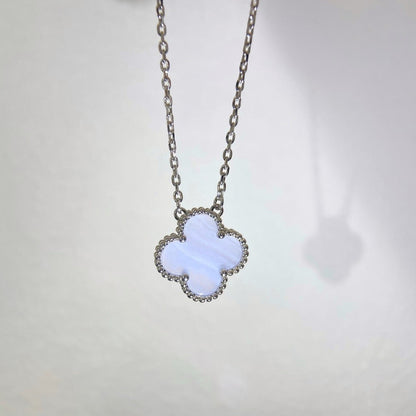 [Glow Jewelry]CLOVER 15MM BLUE CHALCEDONY NECKLACE SILVER