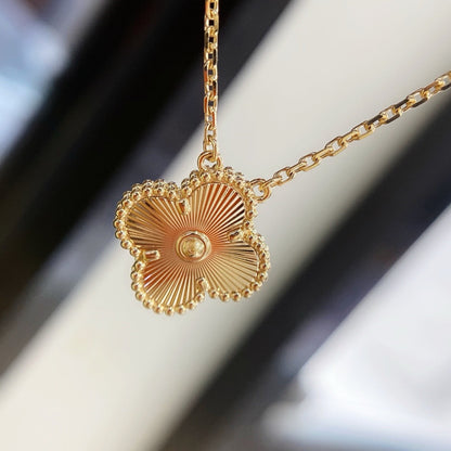 [Glow Jewelry]CLOVER 15MM LASER NECKLACE