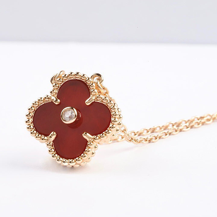 „Glow Jewelry“ Kleeblatt 15mm Diamant Karneol Halskette