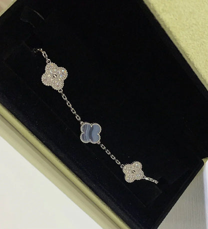 [Glow Jewelry]Neue KOLLEKTION „CLOVER 5 MOTIF PURPLE CHALCEDONY BRACELET“
