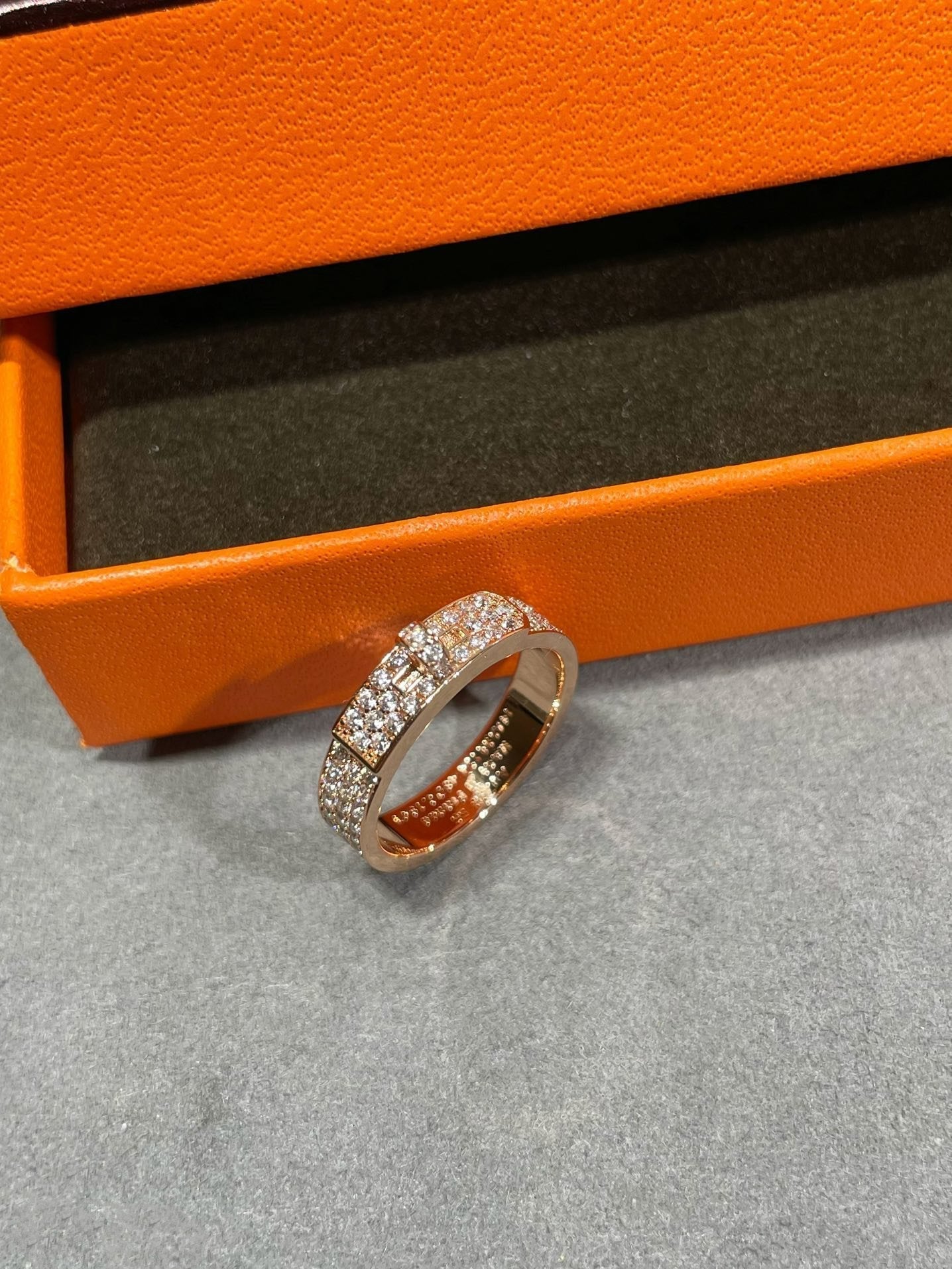 „Glow Jewelry“ KELLY PINK GOLD DIAMOND RING
