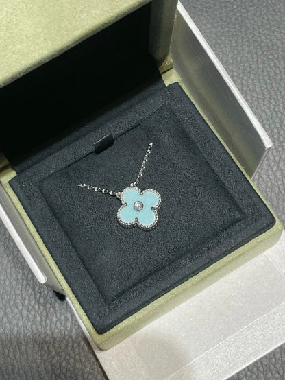 [Glow Jewelry]CLOVER 1 DIAMOND LIGHT BLUE SILVER NECKLACE