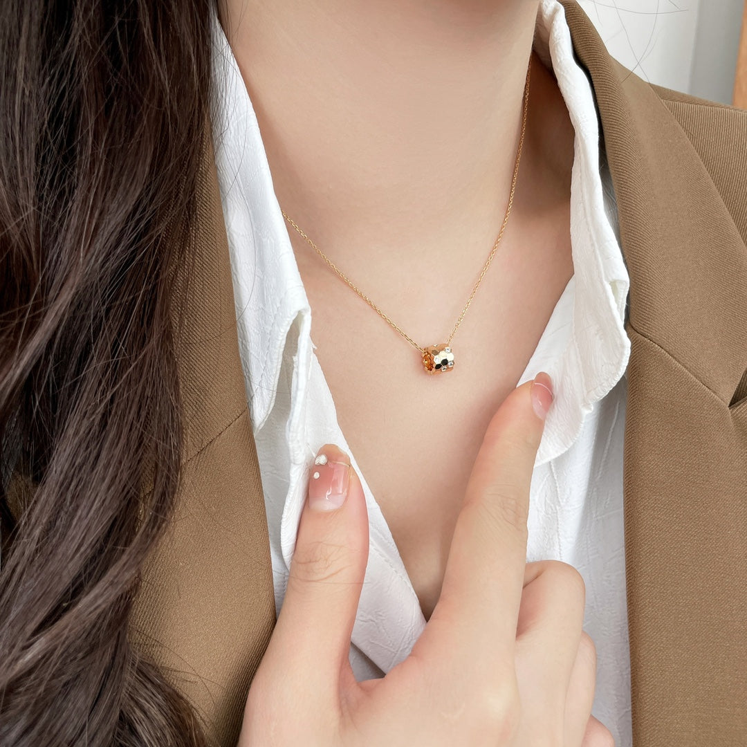 Glow Jewelry「BEE MINI PEDANT DIAMOND NECKLACE」