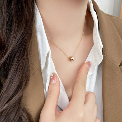 Glow Jewelry「BEE MINI PEDANT DIAMOND NECKLACE」