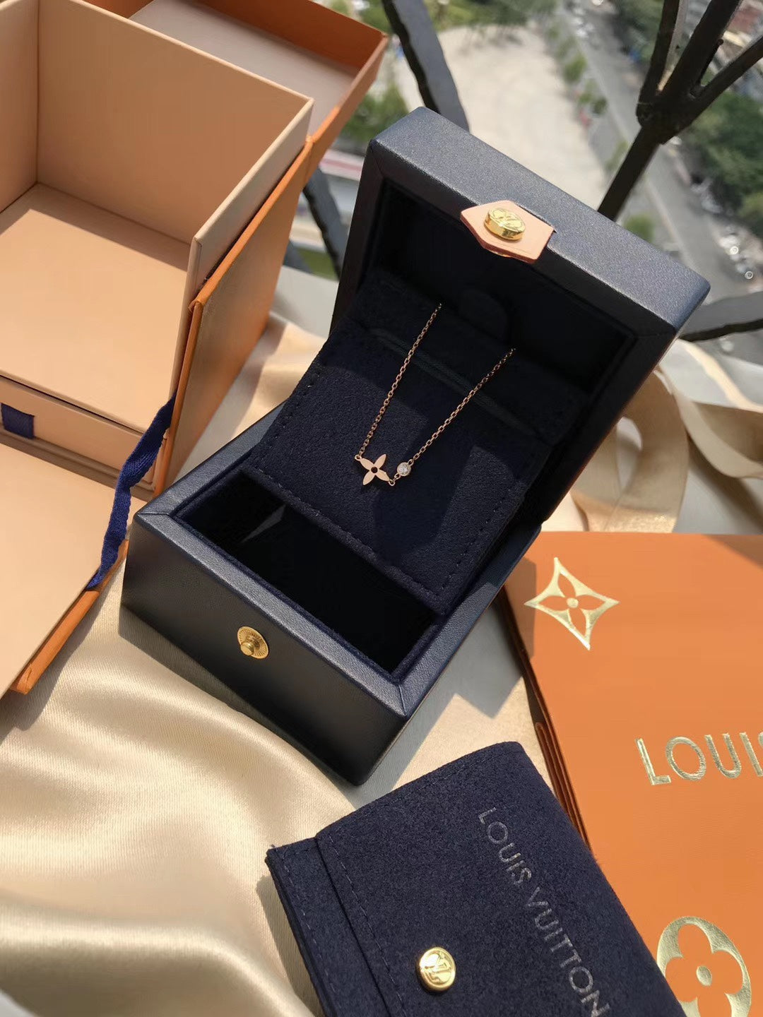[Glow Jewelry]BLOSSOM PENDANT PINK GOLD AND DIAMOND