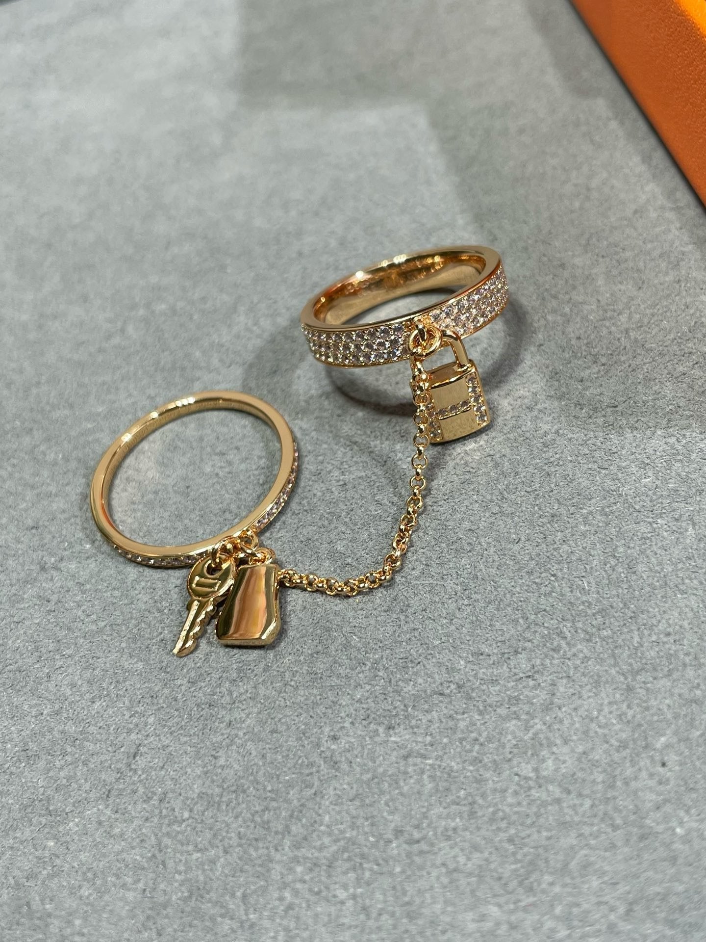 "Glow Jewelry" HM KELLY CLOCHETTE DOPPELRING AUS MIT DIAMANTEN
