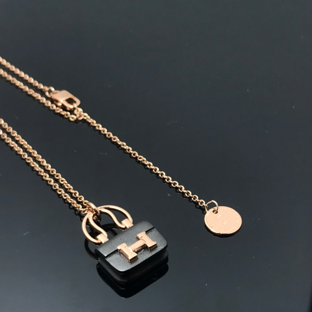 Glow Jewelry Damen HM Amulettes Constance Anhänger Halskette
