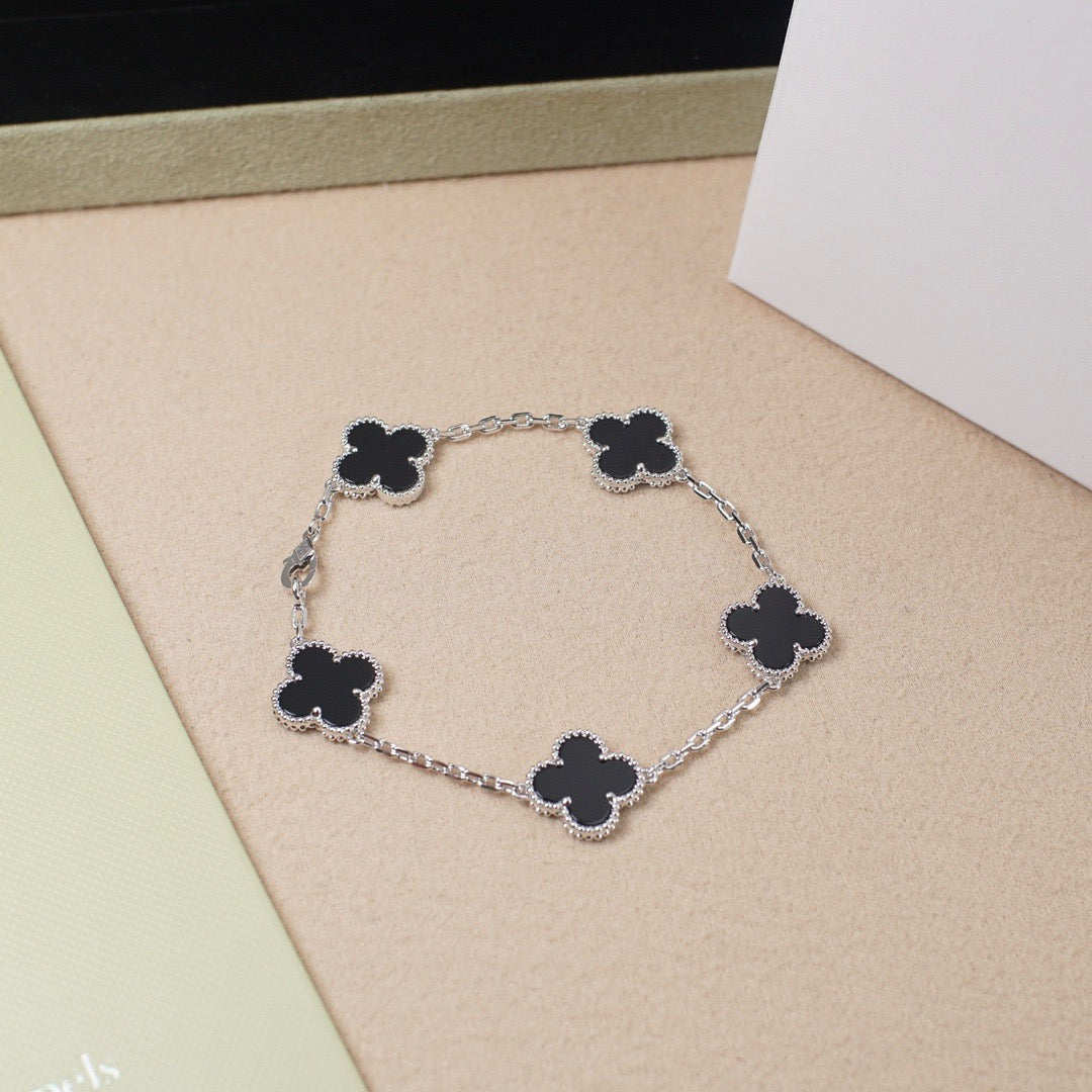 [Glow Jewelry]Neue CLOVER 5 MOTIF ONYXS ARMBAND KOLLEKTION