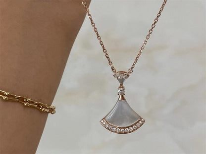 [Glow Jewelry]DREAM NECKLACE MOP PINK GOLD DIAMOND