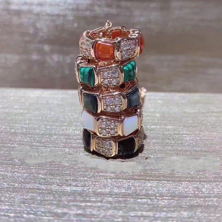 [Glow Jewelry]SERPENTI PEDANT DIAMOND NECKLACE