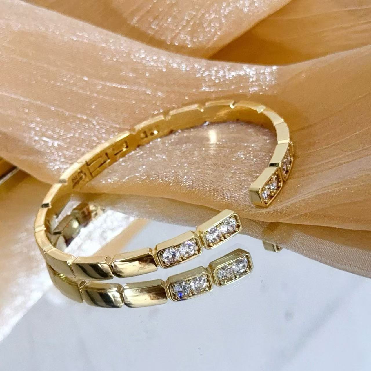 [Glow Jewelry jewelrys]LOVE DIAMOND OPEN  BRACELET