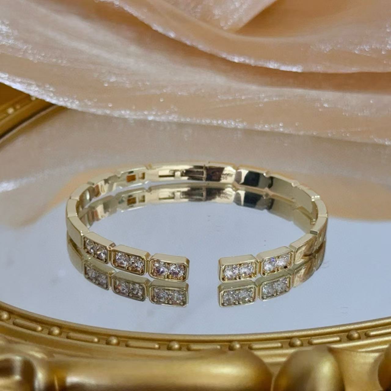 [Glow Jewelry jewelrys]LOVE DIAMOND OPEN  BRACELET