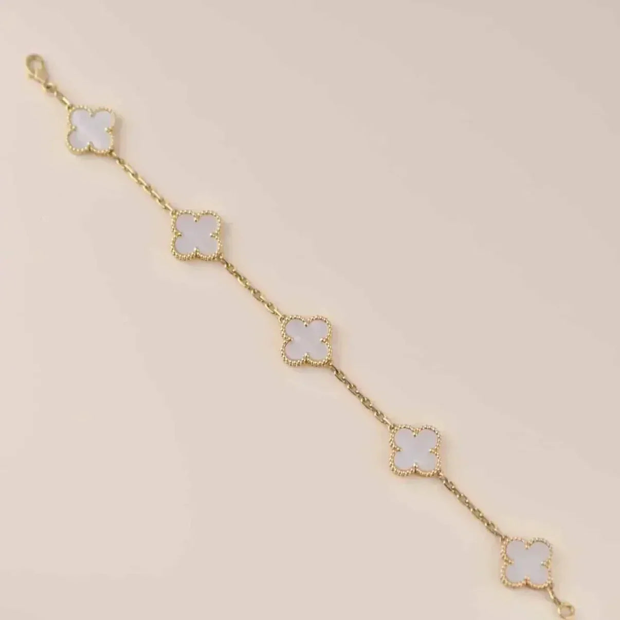 [Glow Jewelry]Neue KOLLEKTION CLOVER WHITE PEARL MOP 5 MOTIV ARMBÄNDER