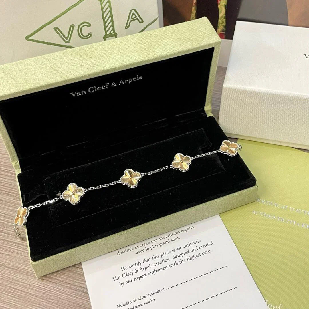 [Glow Jewelry] 新着クローバー5モチーフレーザーブレスレットコレクション