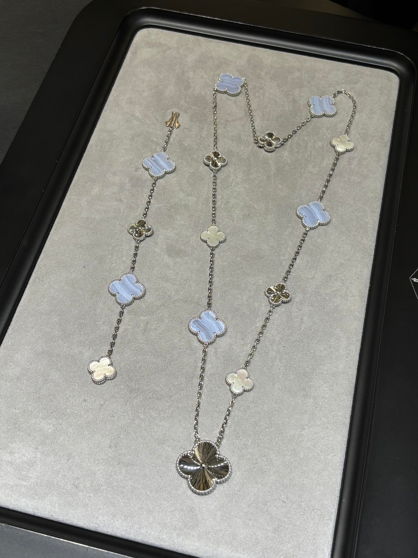 [¡®Glow Jewelry¡¯] 25 NEUE KLEE 15 MOTIVE LILA CHALCEDON