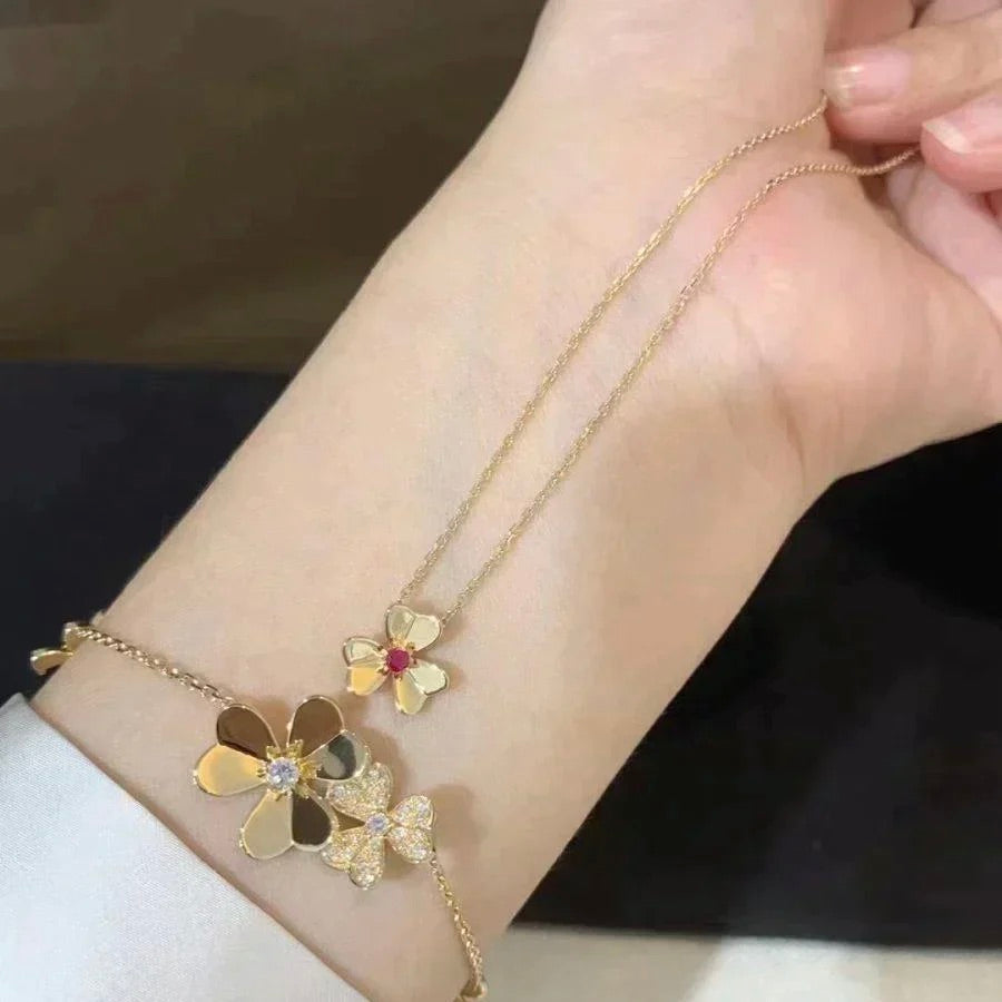 „Glow Jewelry“ FRIVOLE GOLD BLUMENHALSKETTE