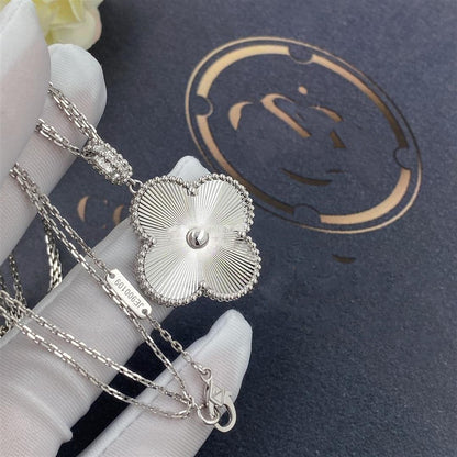 Glow Jewelry「CLOVER 25MM SILVER BIG CLOVER NECKLACE」