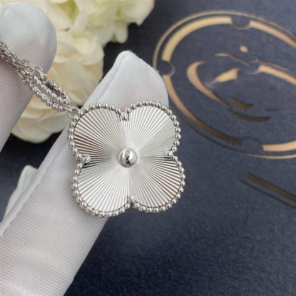 Glow Jewelry「CLOVER 25MM SILVER BIG CLOVER NECKLACE」