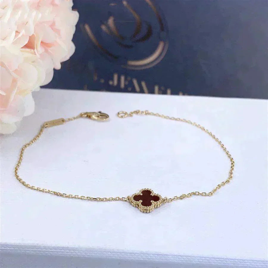 ®Glow Jewelry®クローバー カーネリアン シングル フラワー ブレスレット
