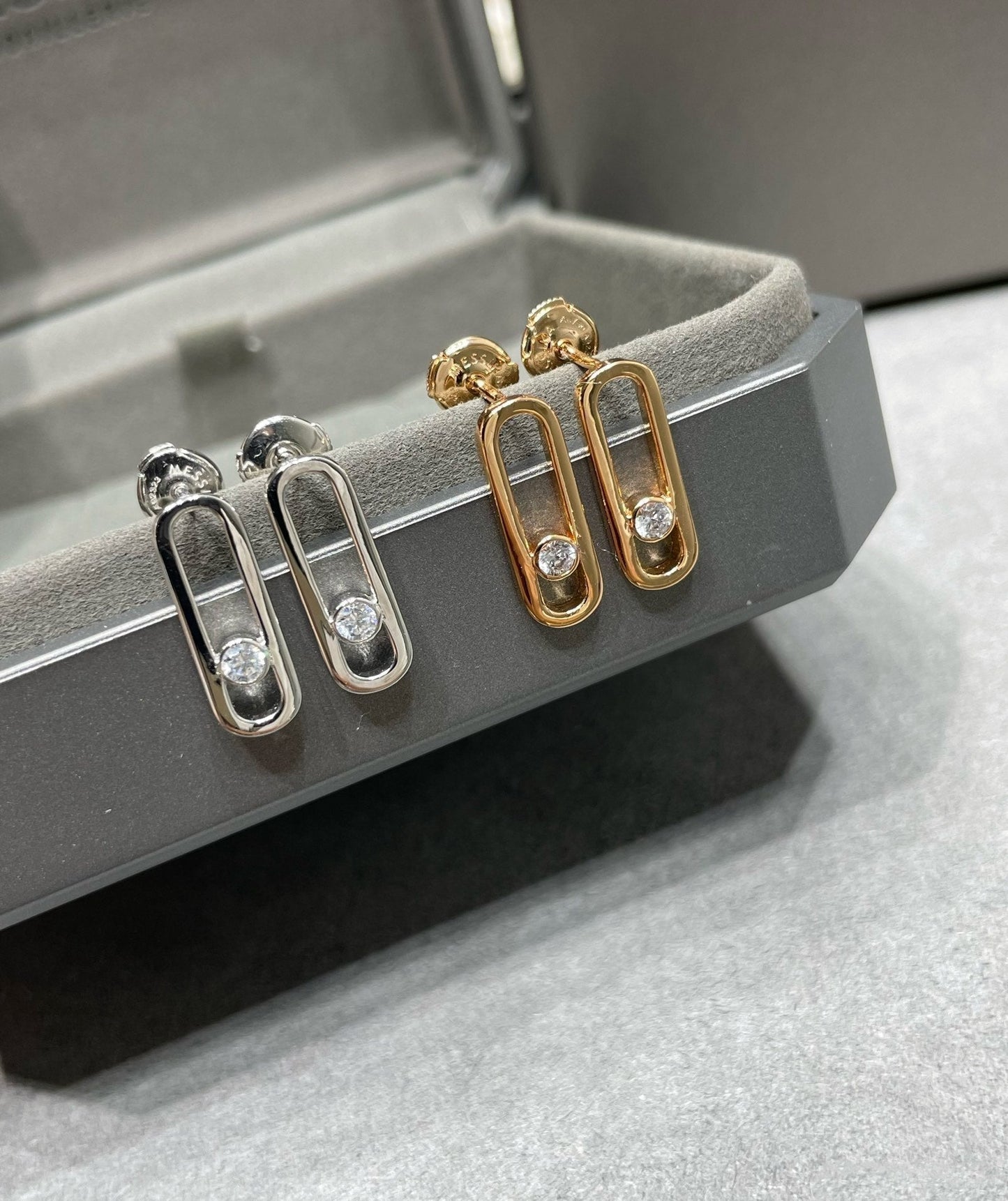 [Glow Jewelry]MOVE UNO SMALL 1 DIAMOND EARRINGS