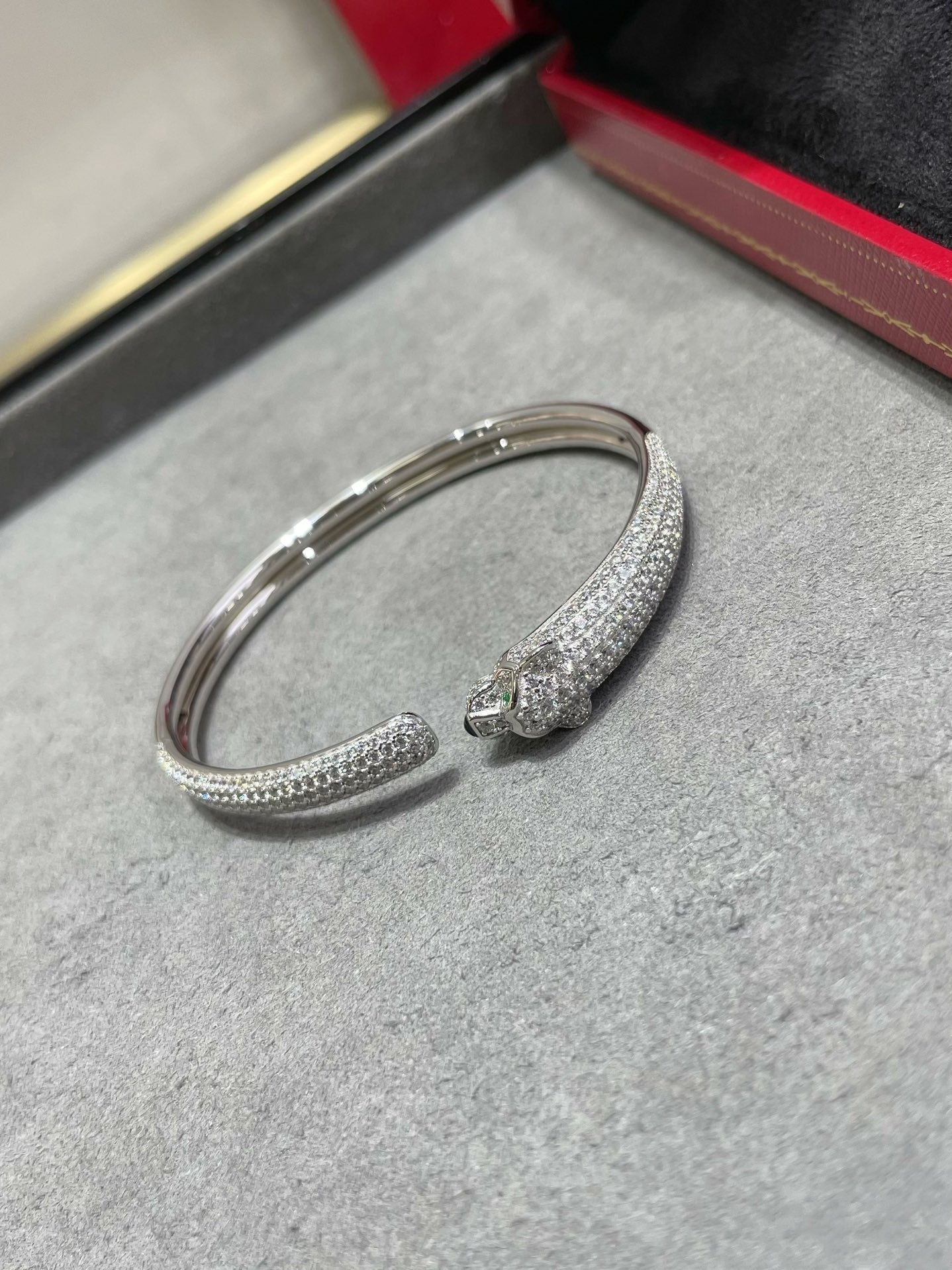 [Glow Jewelry]PANTHERE FULL DIAMOND OPEN BRACELET